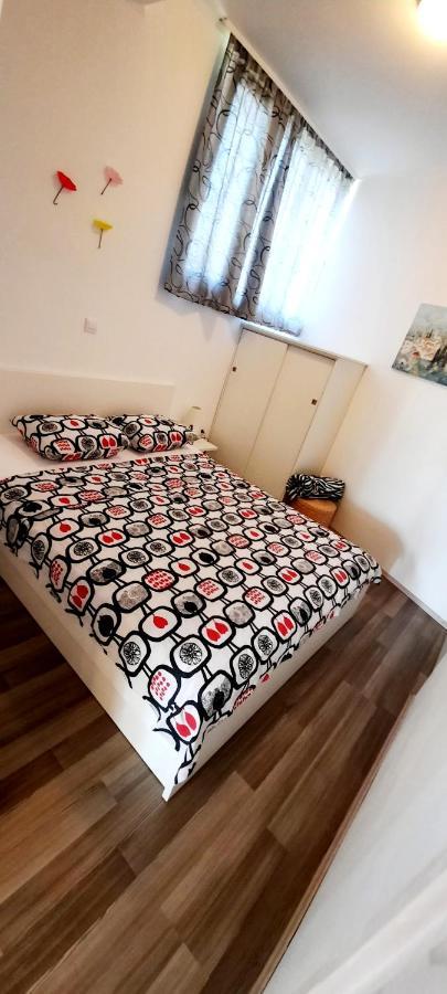 סטון Apartments Marita מראה חיצוני תמונה