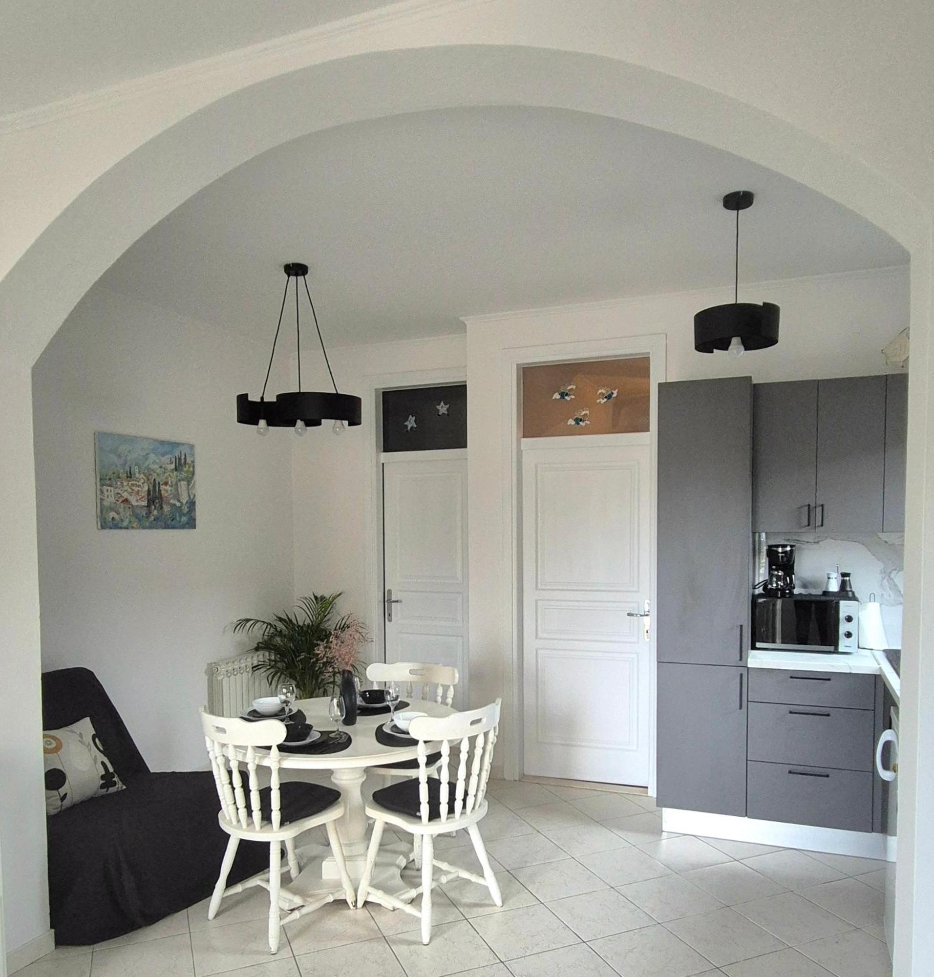 סטון Apartments Marita מראה חיצוני תמונה