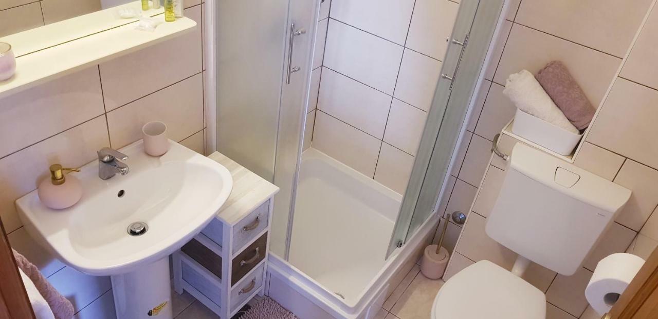 סטון Apartments Marita מראה חיצוני תמונה
